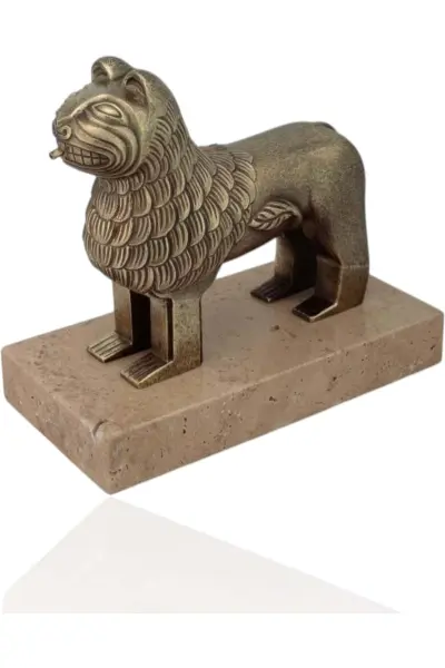 Reproducción León de la Alhambra dorado