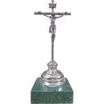 crucifijo en plata de ley.