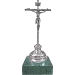 crucifijo en plata de ley.