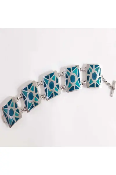 pulsera de plata y esmalte de orfebrería visigoda