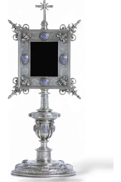 Relicario en Plata con Cabujones de Esmalte