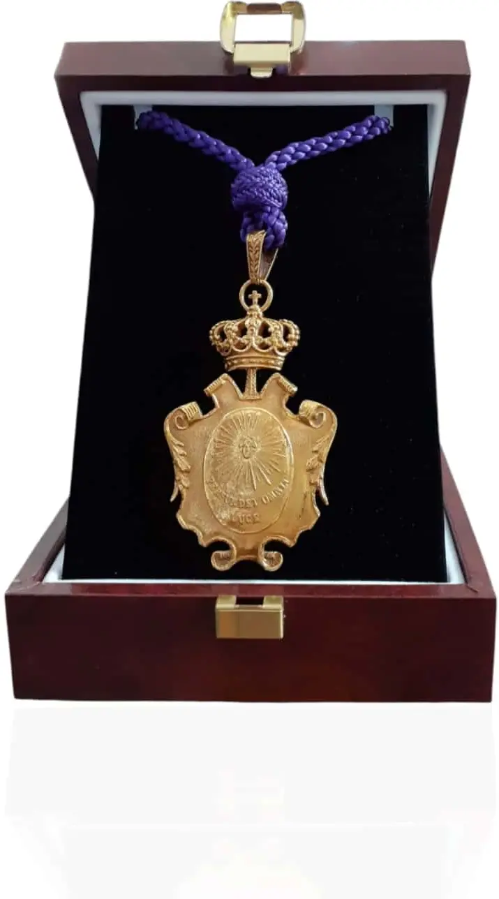 Medalla de Catedrático, Decano y Vicedecano.