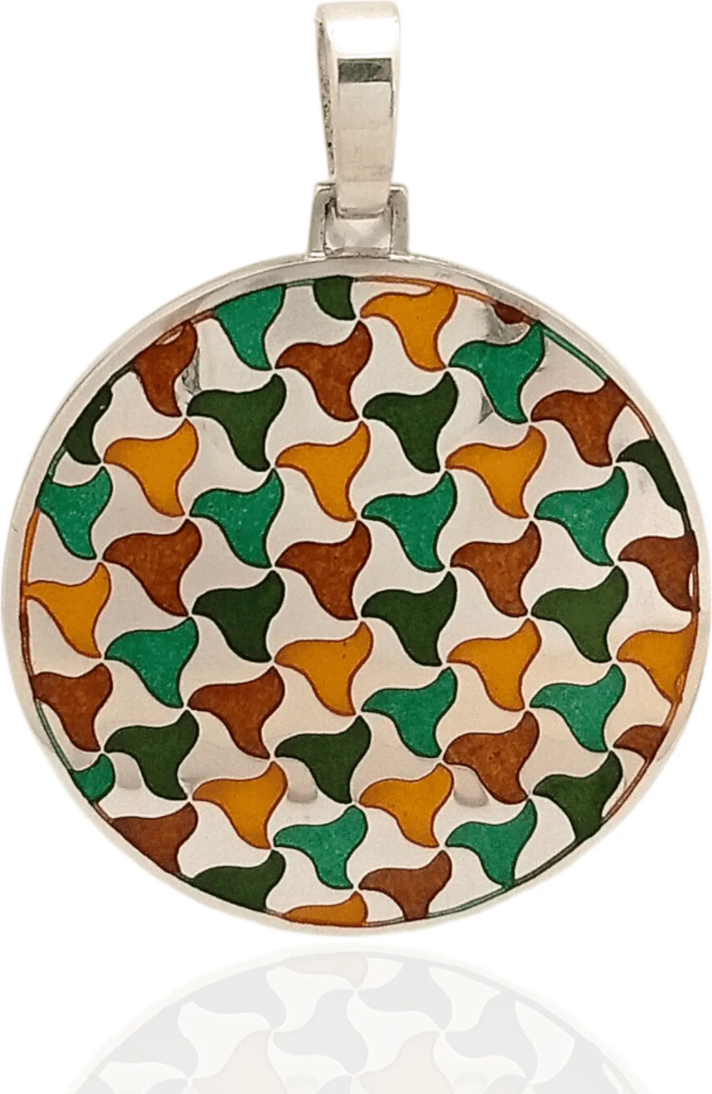 Colgante en plata de ley y esmalte a fuego.