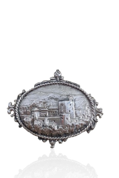 Boche oval vista de la Alhambra