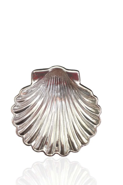 Concha de bautismo sin cruz. Plata