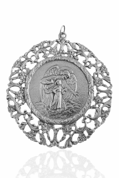 Medalla de cuna en plata de ley con  ángel de la guarda y niño Jesús.