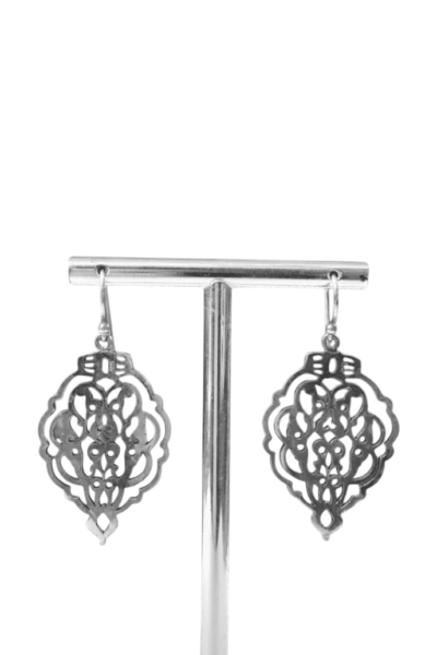 Pendientes aldaba en plata de ley.