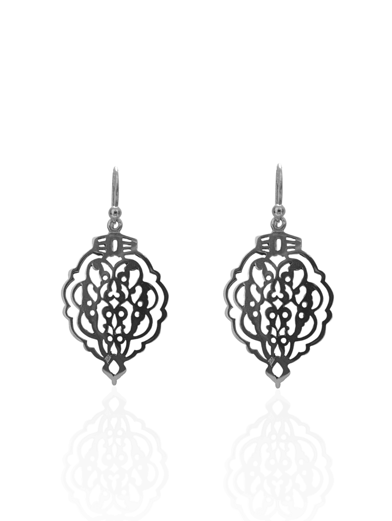 pendientes aldaba en plata de ley.