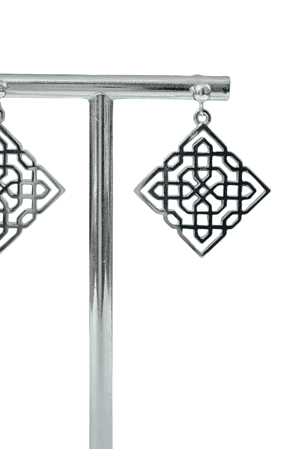 Pendientes celosía en plata de ley.
