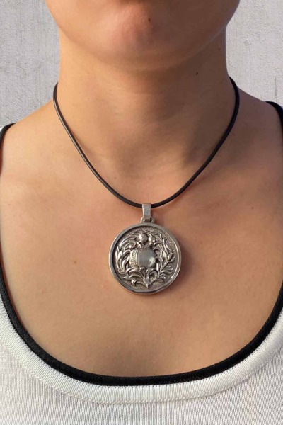 colgante granada abierta