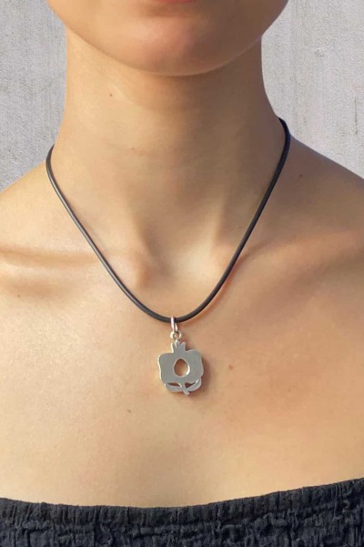 colgante granada pequeña con hojas