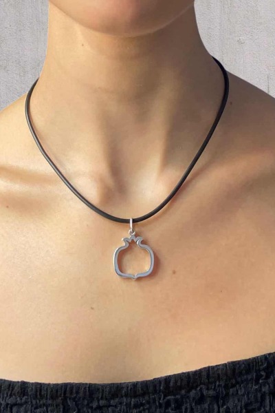 colgante silueta granada redondo