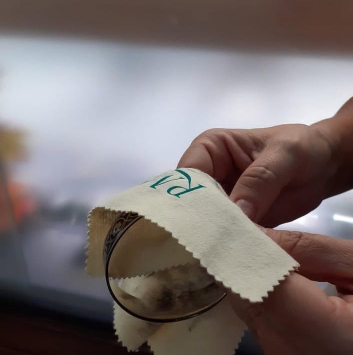 Cuidado de la plata Talleres de Arte Moreno